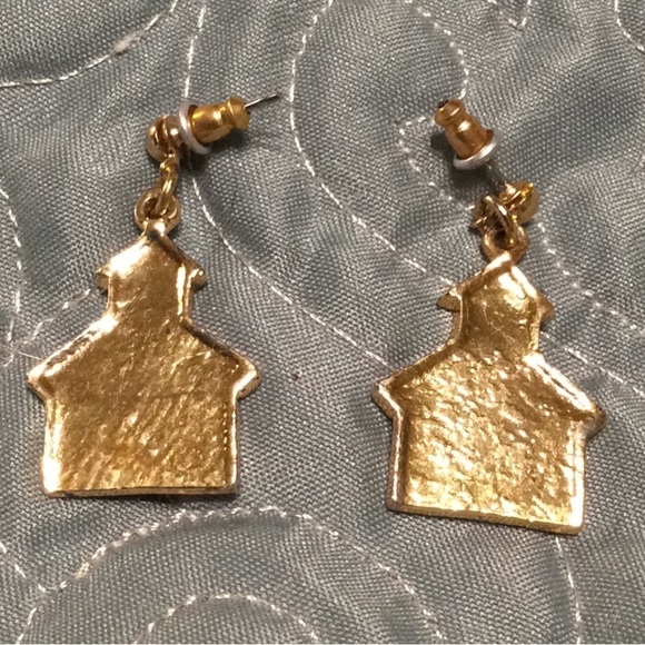 🌹Red enameled and gold tone school house earrings - Picture 2 of 2